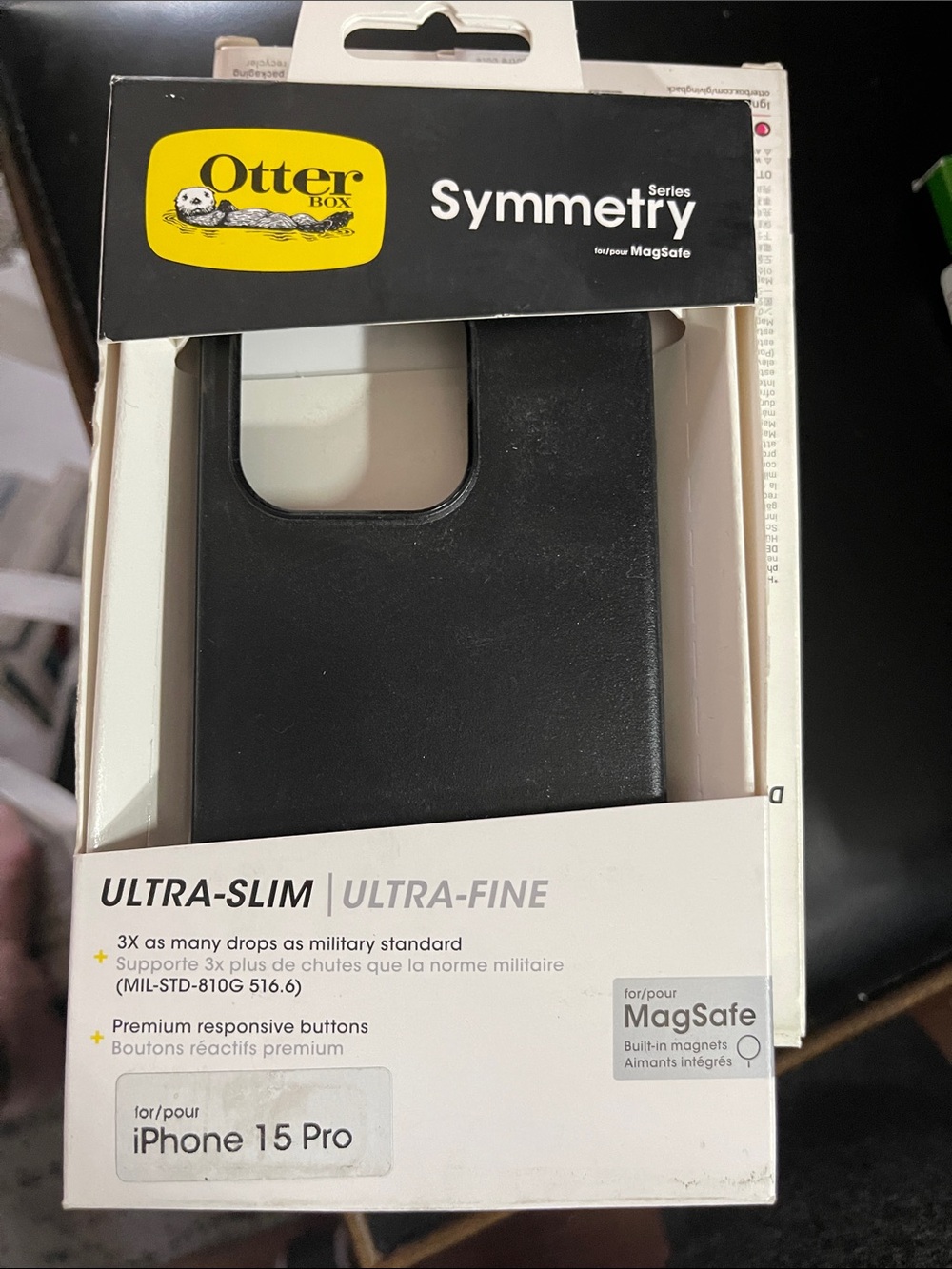 OtterBox Symmetry Series Ultra-Slim MagSafe Case for iPhone 15 Pro - Black